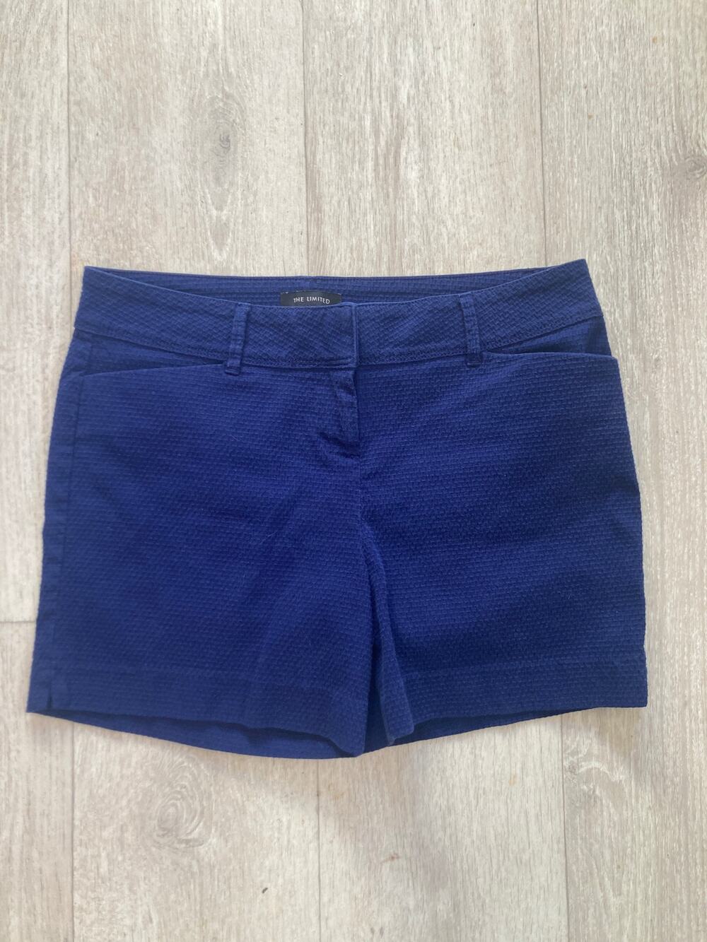 The Limited Blue Textured Shorts, Size 8